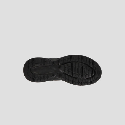 The Champion Men's Ch Twr 1 features a black athletic sole with textured tread and grooved EVA cushioning for comfort and traction. Ideal as a lifestyle trainer, it's shown from the bottom on a plain light gray background.