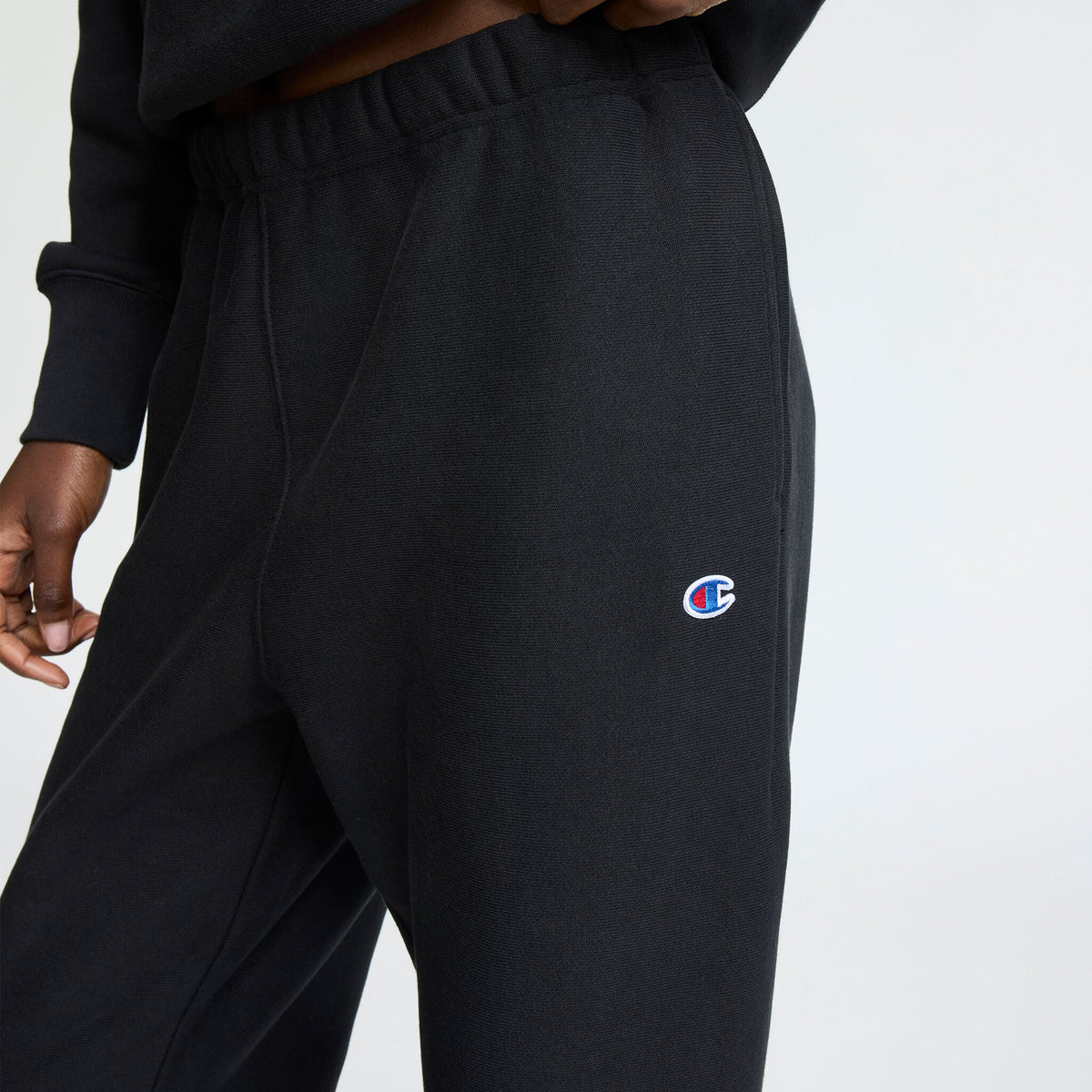 Champion Essentials Reverse Weave Cinched Bottom Sweatpants in Black